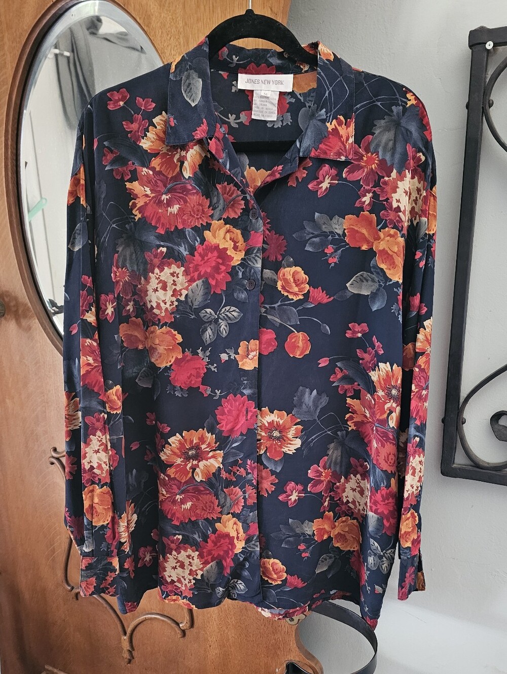 Vintage Jones New York 100% Silk Floral Button Front Blouse Size 14 Korean Made